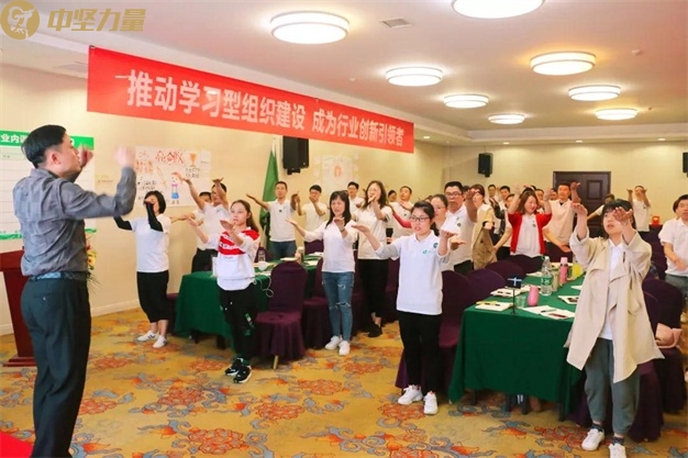 周訐老師為和暢開展的內訓師培養.jpg